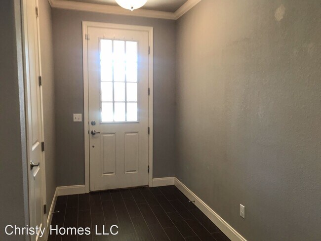 Foto del edificio - 3 br, 2 bath House - 7410 Mosely St