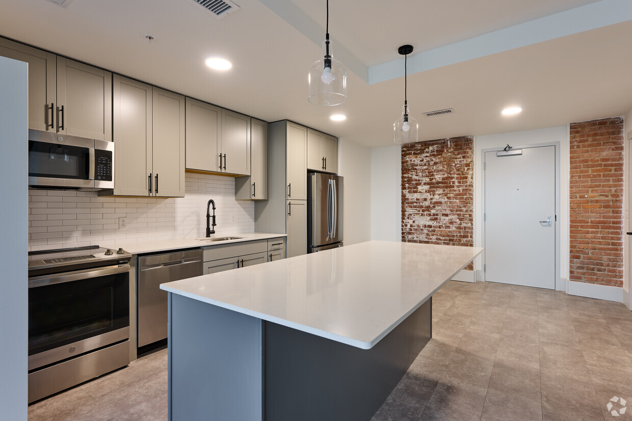 Penthouse 817 2 BR, 2.5 BA - 1,700SF Kitchen - Ellwanger & Barry Building