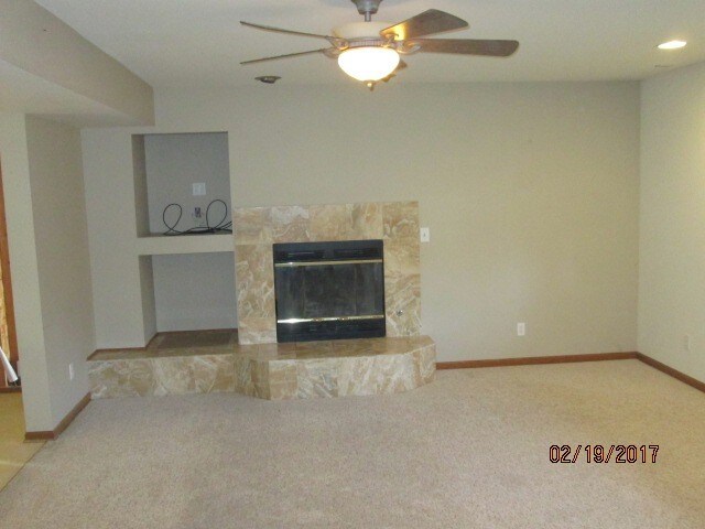 Building Photo - N6323 Oak Court