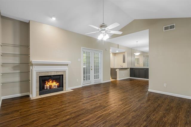 Foto del edificio - 8601 Park Ln