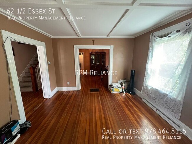 Building Photo - Spacious 4-Bedroom Home Condo in Prime Bev...