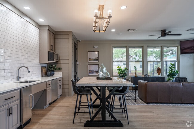 Building Photo - Timber Ridge Apartment Homes