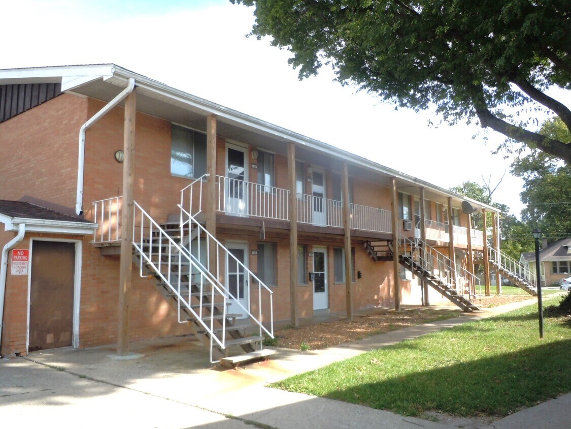 Foto del edificio - 623 St Louis Rd