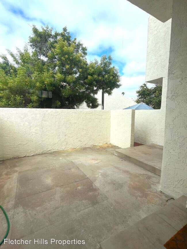 Building Photo - 2 br, 2.5 bath House - 7252 Caminito Carlotta