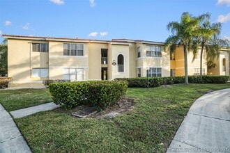 Building Photo - 12730 Vista Isles Dr