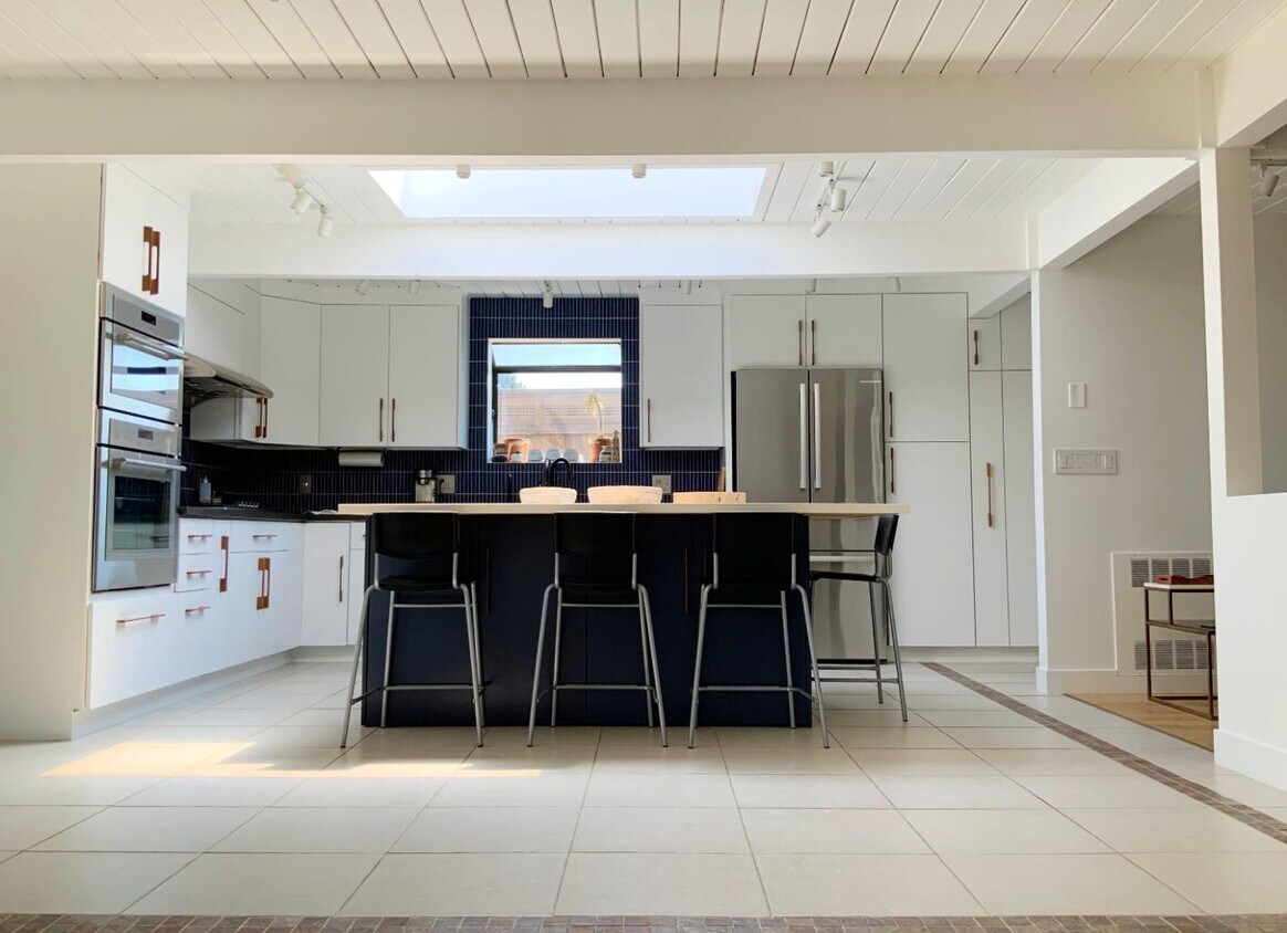 Foto principal - 974 Crane Ave