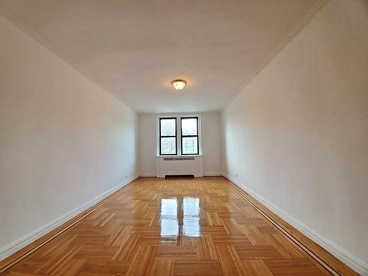 Foto del edificio - 1 bedroom in BRONX NY 10456