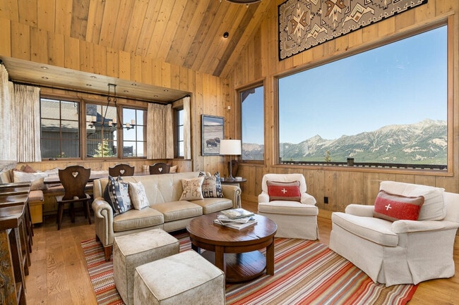 Building Photo - 5 Bandit Way