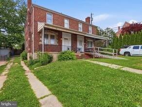Building Photo - 5112 Crosswood Ave