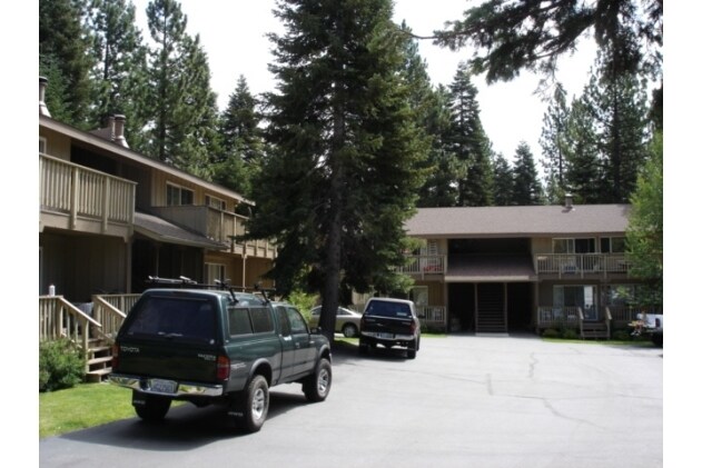 Primary Photo - 570 Village Rd