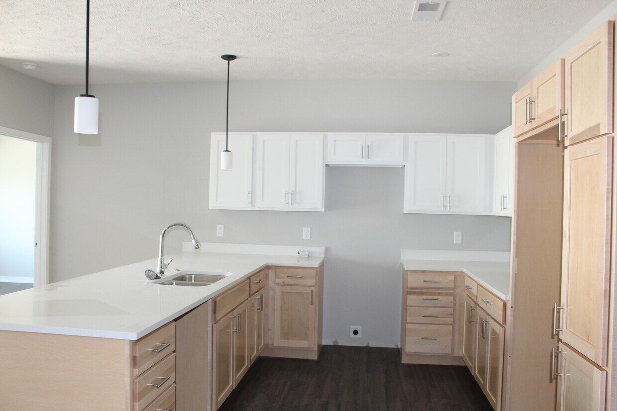 The Meadows on Salt Creek Apartments 7370 Husker Cir Lincoln, NE Apartments for Rent in