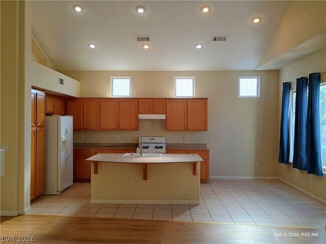 Building Photo - 311 Tayman Park Ave