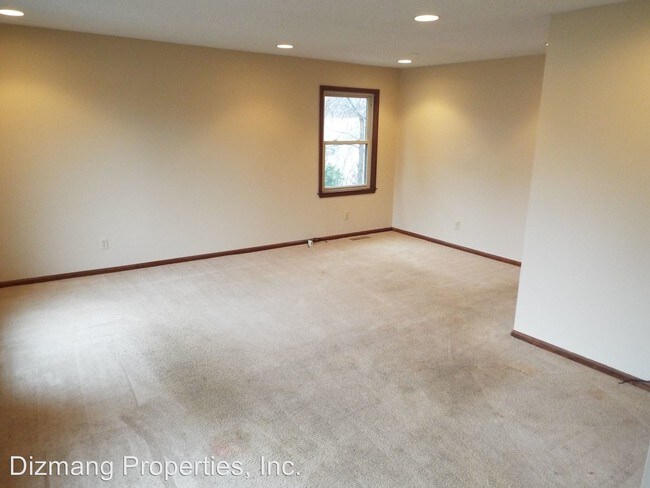 Building Photo - 3 br, 2 bath House - 2255 E. Battlefield Rd.
