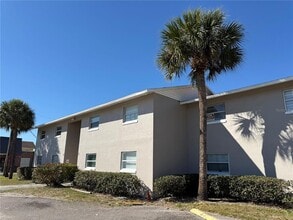 Building Photo - 5885 Dahlia Dr