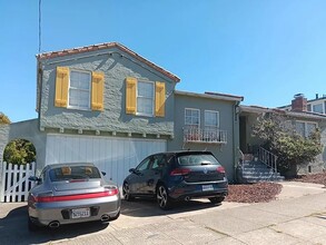 Building Photo - 6112 Orchard Ave