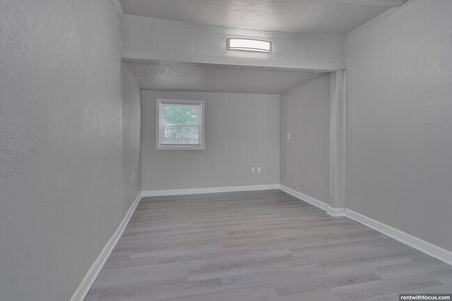 Foto del edificio - 1225 S. Chestnut Ave