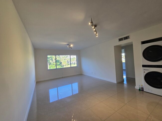 Foto del edificio - 201 SE 6th Ave