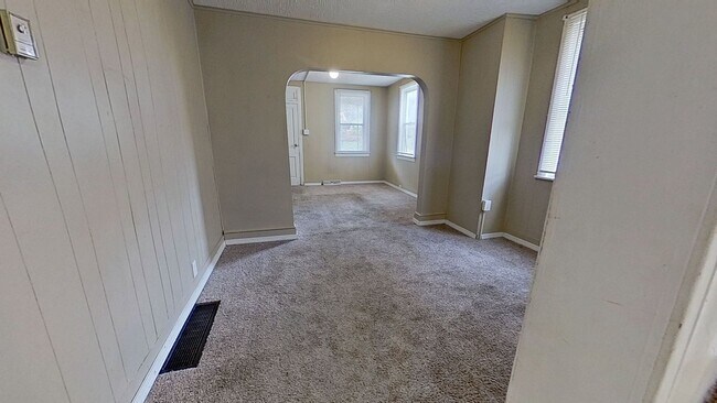 Foto del edificio - 2574 N Sherman St