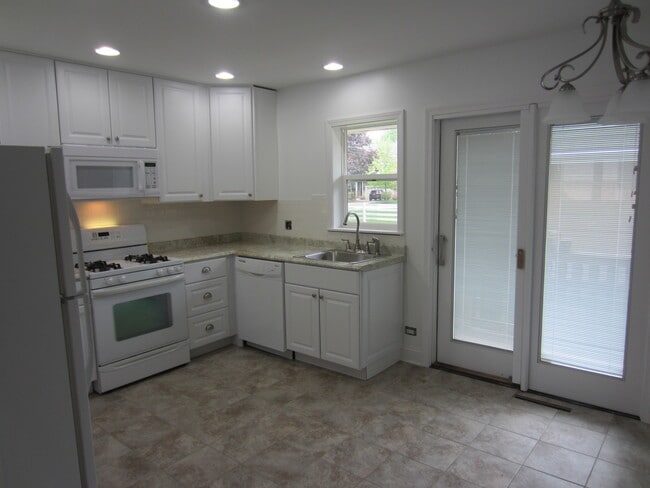 Foto del edificio - 111 S Lorraine Rd