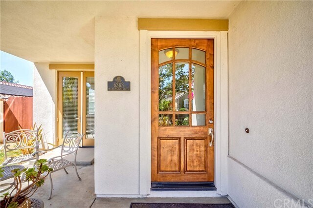Foto del edificio - 6363 Huntington Dr