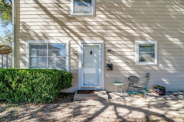 Building Photo - 1900 Sutter St