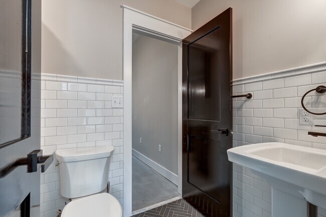 Foto del edificio - 1523 W Cary St