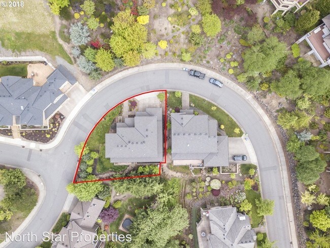 Building Photo - 5 br, 3.5 bath House - 3945 NW Devoto Lane
