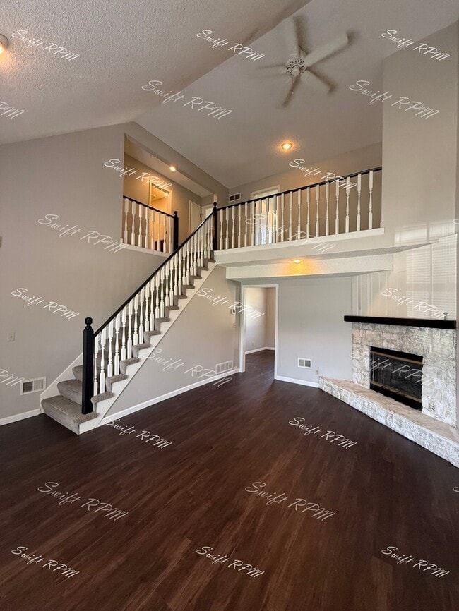 Building Photo - 6702 W 150th St