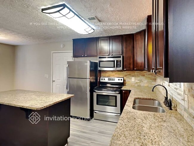 Foto del edificio - 158 Little Brook Dr