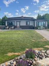 Building Photo - 3207 15th Ave S