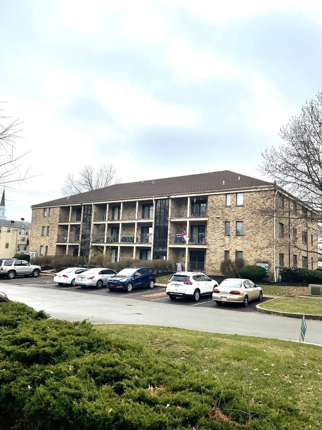 Foto del edificio - 1129 W Main St