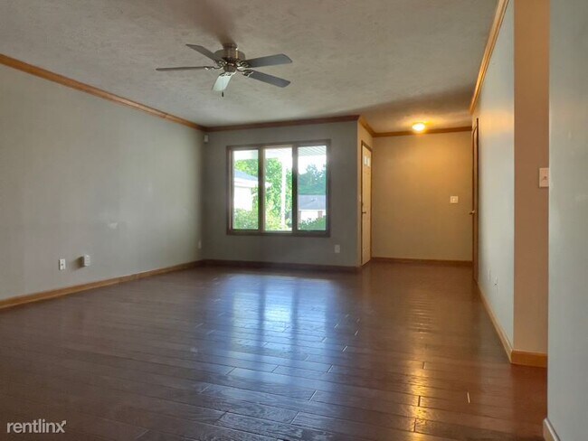 Building Photo - 2 br, 2 bath House - 4037 Oakbrook Ct