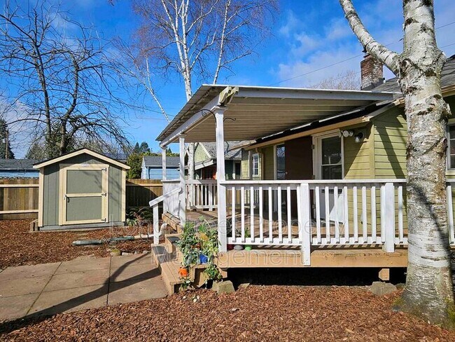 Building Photo - 5800 N Princeton St