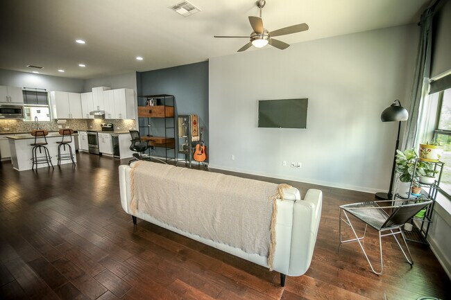 Foto del edificio - 408 Lewis St