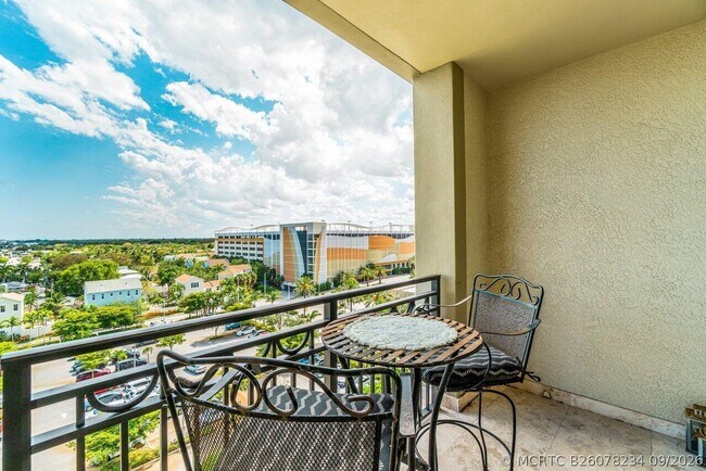 Foto del edificio - 550 Okeechobee Blvd