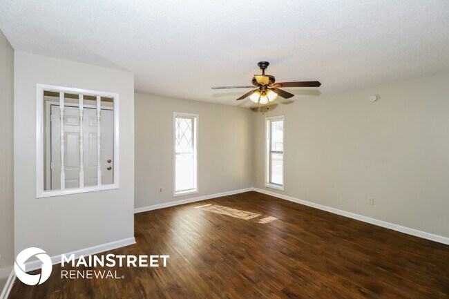 Foto del edificio - 5948 Hickory Leaf Dr