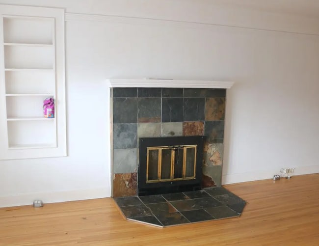 Building Photo - 824 College Ave