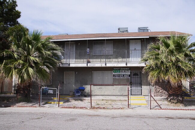 Foto del edificio - 4750 Thunderbolt Ave