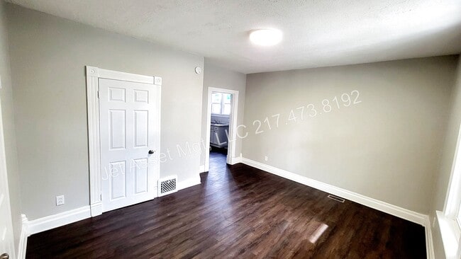 Building Photo - 4 bedroom HOUSE For Rent