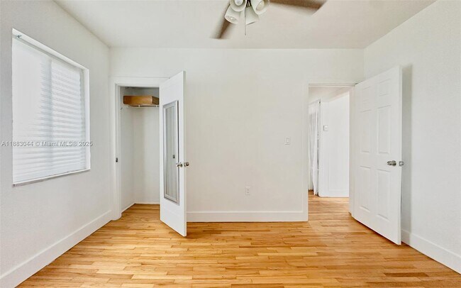 Foto del edificio - 3770 SW 27th St