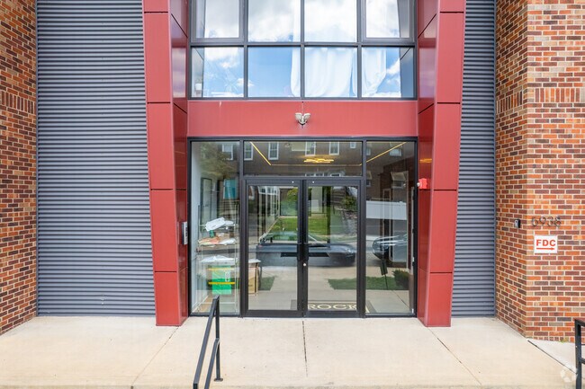 Entrada - 5938 Henry Ave LLC