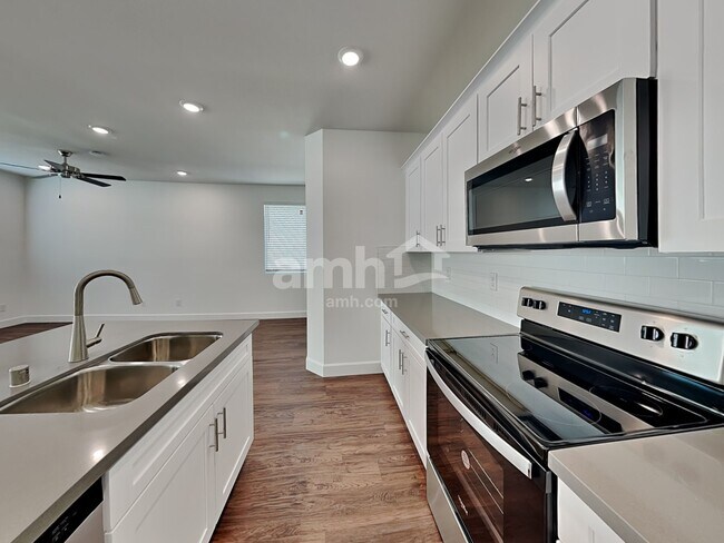 Foto del edificio - 10144 W Oleta Ave