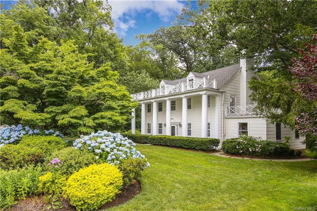 22 Woods Ln  