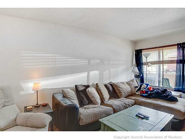 Building Photo - On Main Street!  2bed/2bath Condo!