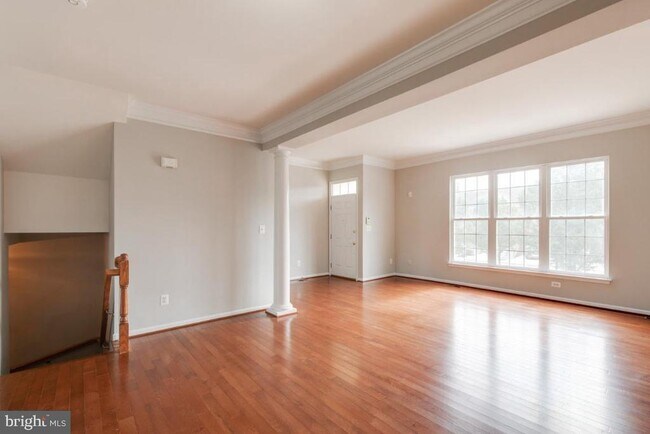 Foto del edificio - 25286 McIntyre Sq