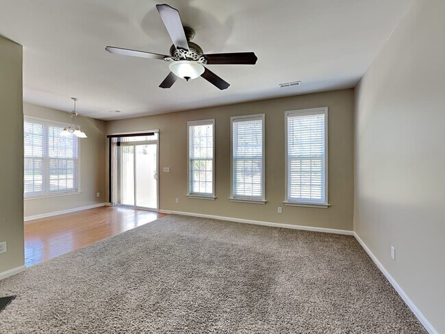 Building Photo - 151 Tuscarora Ln