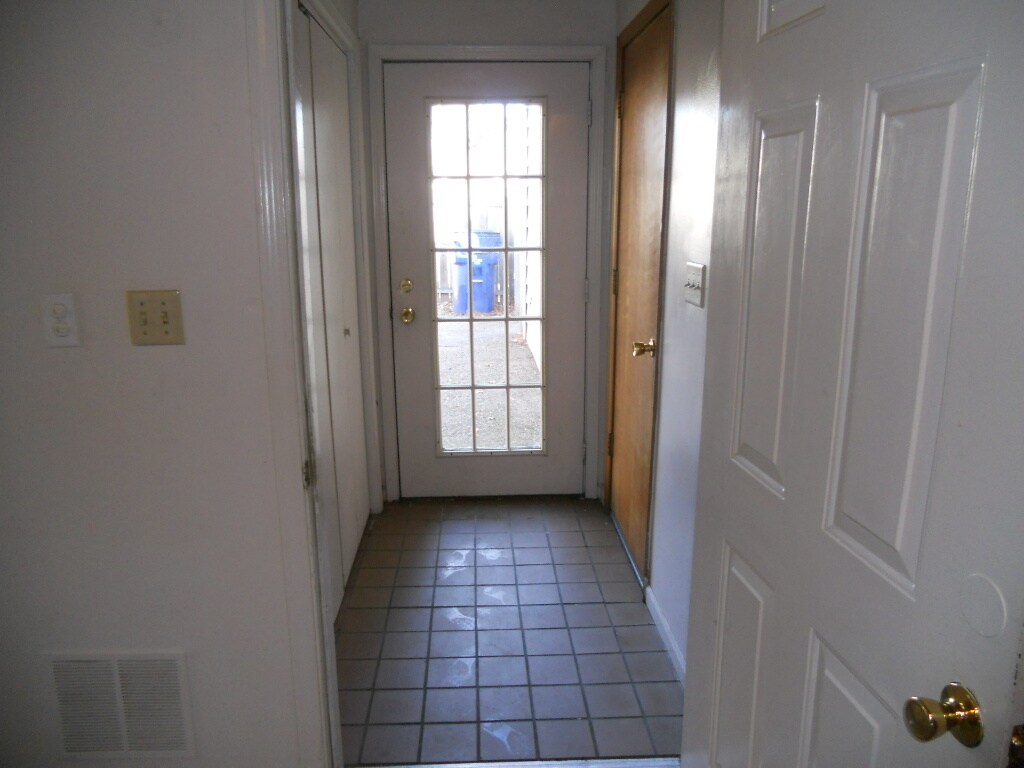 Foto principal - 2322 Hawthorn Dr