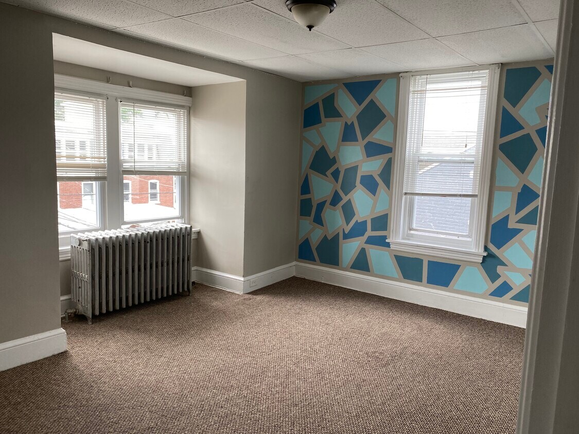 125 N 4th St Unit 2Rear, Columbia, PA 17512 Apartments in Columbia