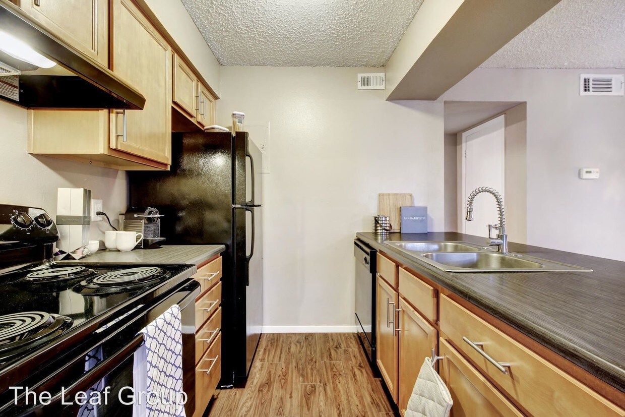 Primary Photo - 4605 Avenue A