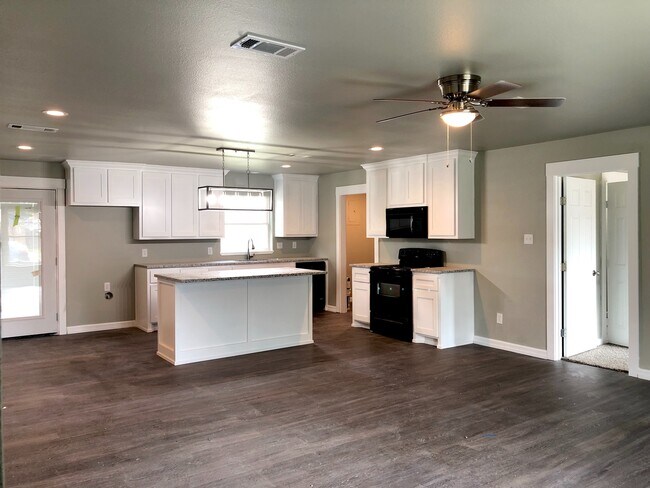 Foto del edificio - 815 Hickory St